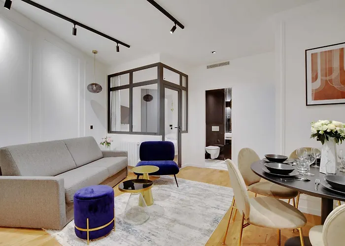 Stunning Apartment 2Br Opera